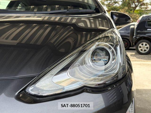 Toyota AQUA 2015-08 8878686-24