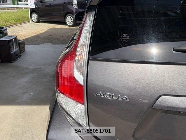 Toyota AQUA 2015-08 8878686-27