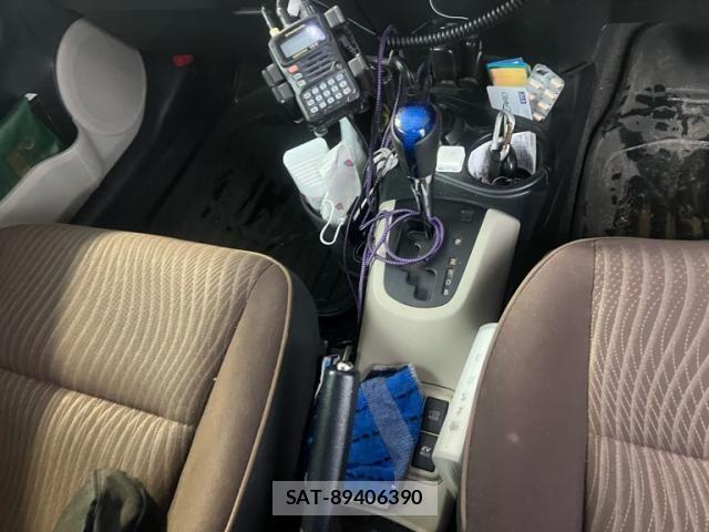 Toyota AQUA 2012-01 8878701-13