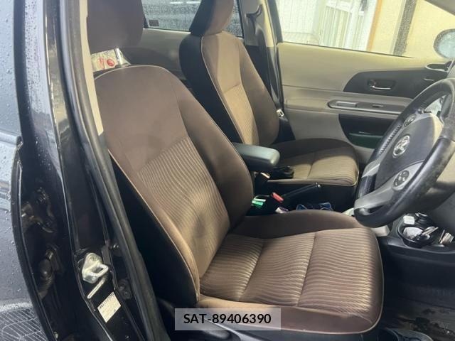 Toyota AQUA 2012-01 8878701-15