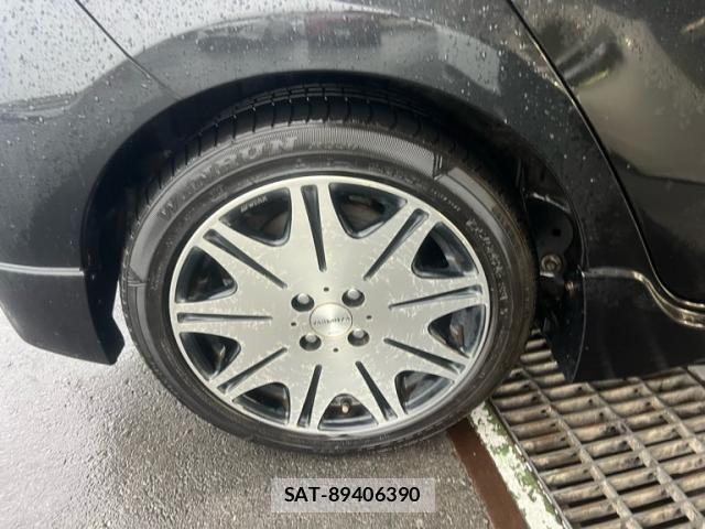 Toyota AQUA 2012-01 8878701-7