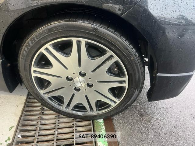 Toyota AQUA 2012-01 8878701-8