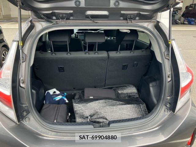 Toyota AQUA 2018-08 8878684-10