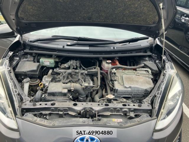 Toyota AQUA 2018-08 8878684-14