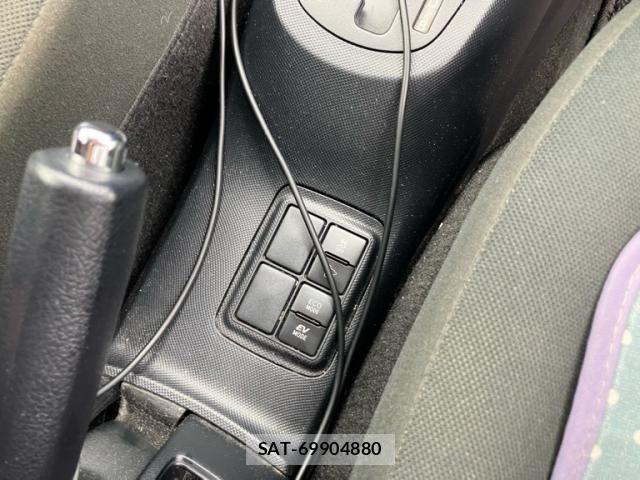 Toyota AQUA 2018-08 8878684-22