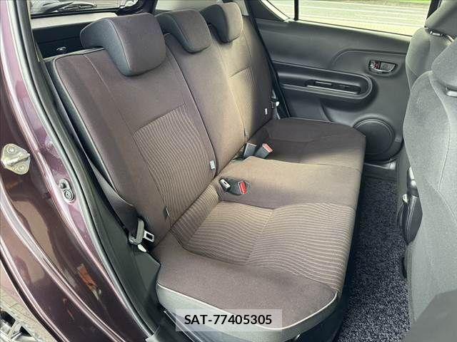 Toyota AQUA 2016-01 8878677-15