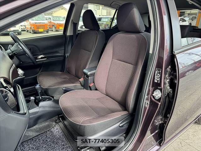 Toyota AQUA 2016-01 8878677-16