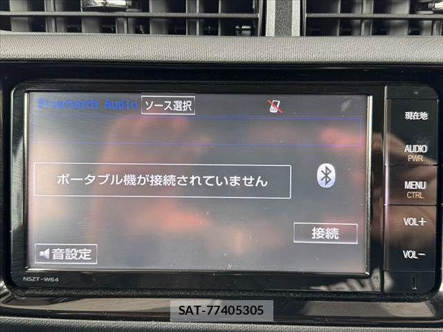 Toyota AQUA 2016-01 8878677-21
