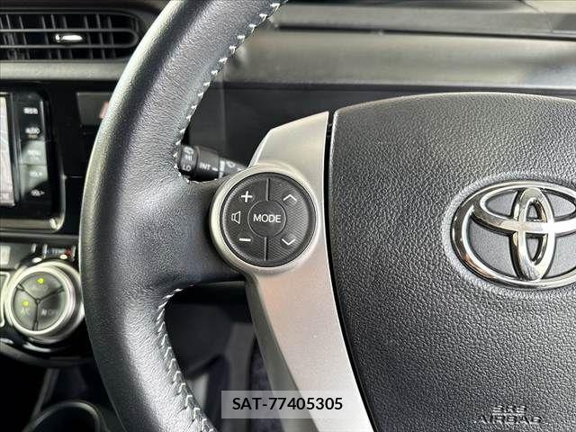 Toyota AQUA 2016-01 8878677-26