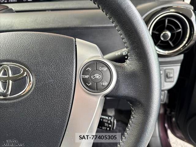 Toyota AQUA 2016-01 8878677-27