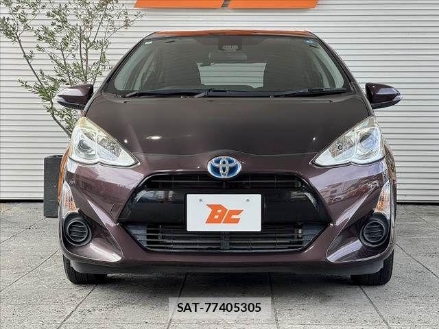 Toyota AQUA 2016-01 8878677-7