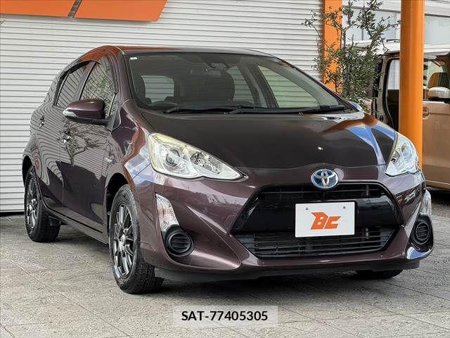 Toyota AQUA 2016-01 8878677-8