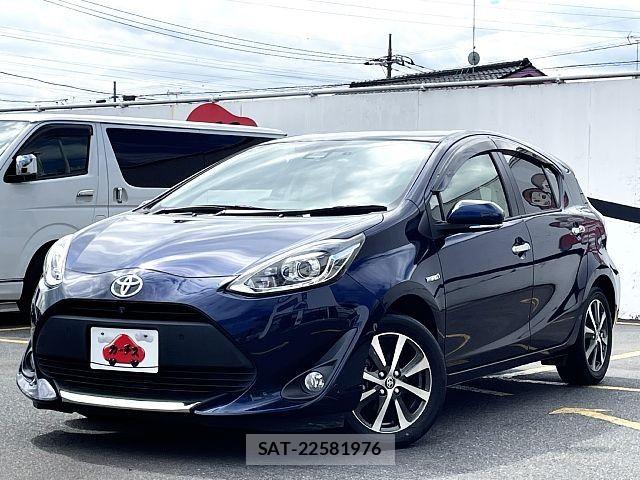 Toyota AQUA 2019-10 8878660-0