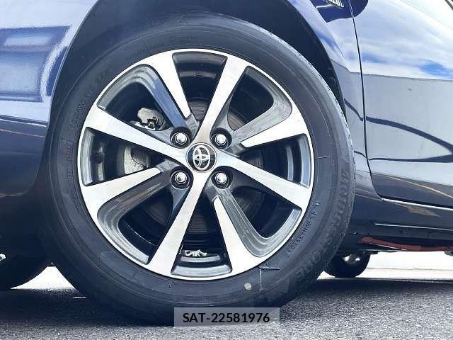 Toyota AQUA 2019-10 8878660-3