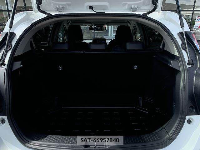 Toyota AQUA 2021-09 8878647-10