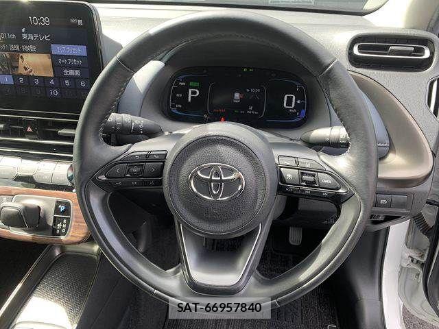 Toyota AQUA 2021-09 8878647-11