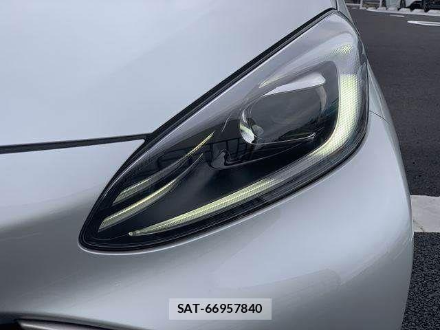Toyota AQUA 2021-09 8878647-23