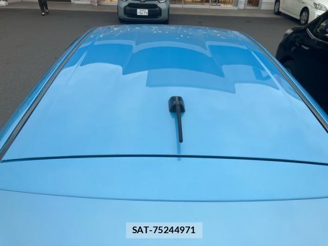 Toyota AQUA 2012-02 8878698-17