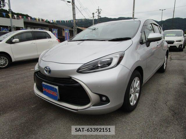 Toyota AQUA 2024-06 8878644-0