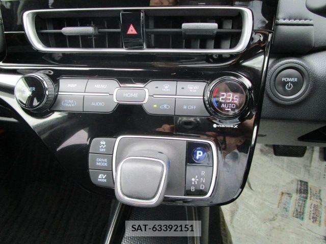 Toyota AQUA 2024-06 8878644-10
