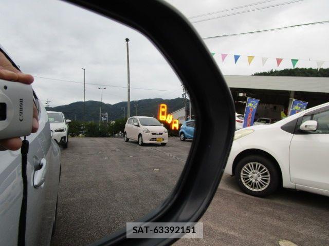 Toyota AQUA 2024-06 8878644-19