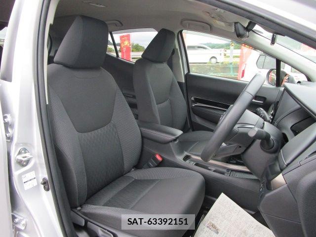 Toyota AQUA 2024-06 8878644-4