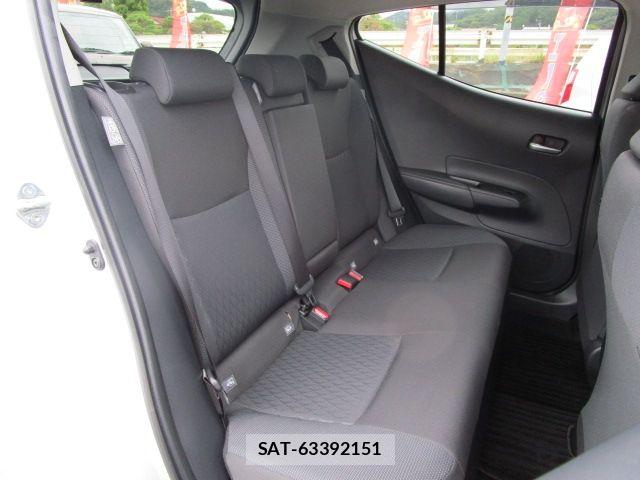 Toyota AQUA 2024-06 8878644-5
