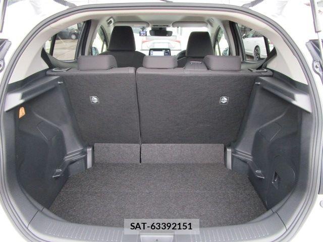 Toyota AQUA 2024-06 8878644-6