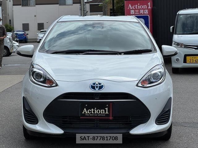 Toyota AQUA 2019-02 8878663-2