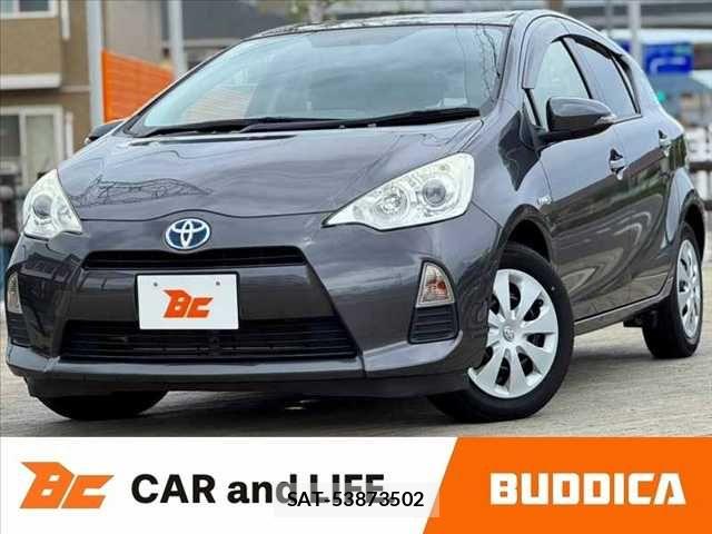 Toyota AQUA 2013-06 8878688-0