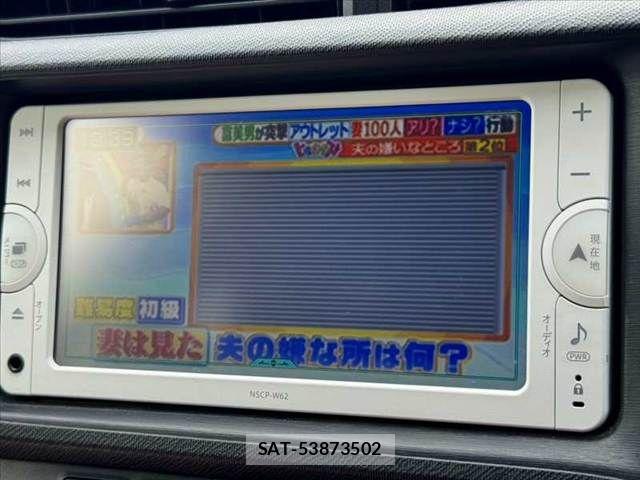 Toyota AQUA 2013-06 8878688-20
