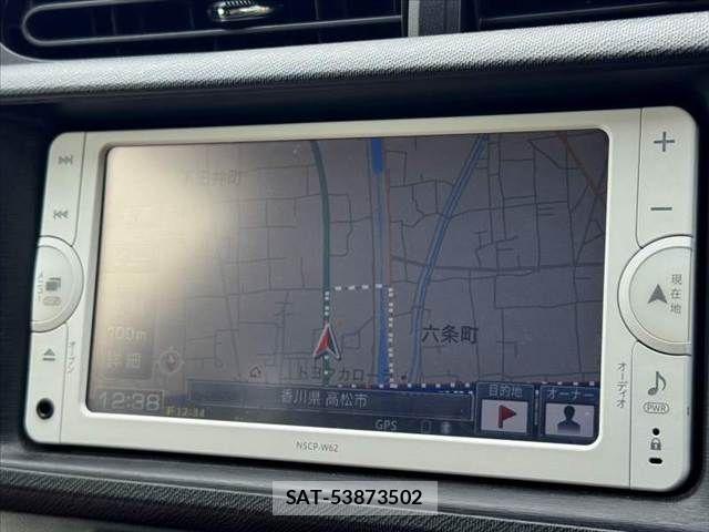 Toyota AQUA 2013-06 8878688-2