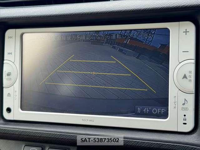 Toyota AQUA 2013-06 8878688-3