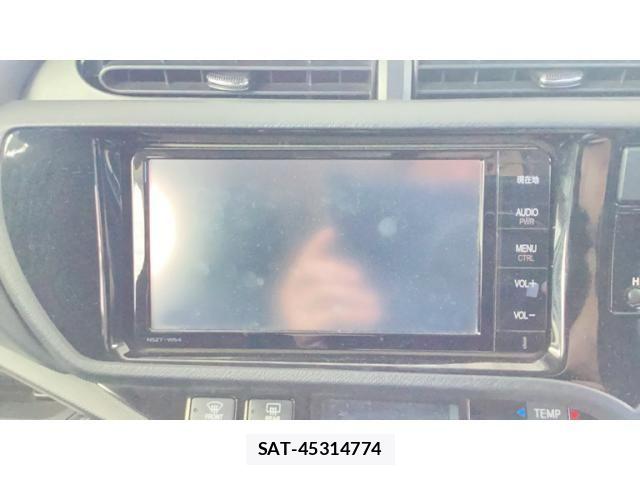 Toyota AQUA 2014-09 8878689-16