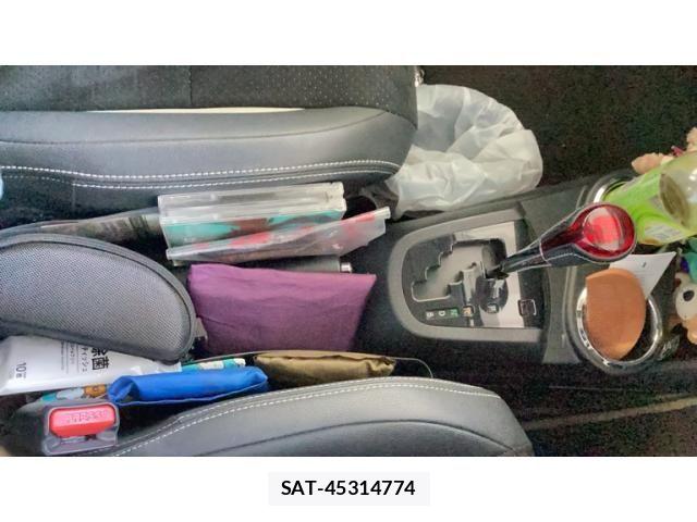 Toyota AQUA 2014-09 8878689-20