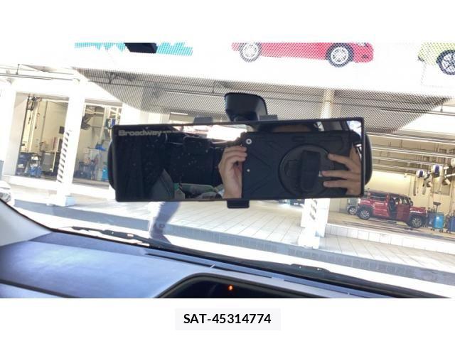 Toyota AQUA 2014-09 8878689-21
