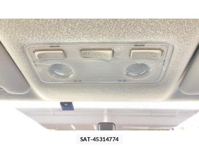 Toyota AQUA 2014-09 8878689-23