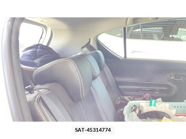 Toyota AQUA 2014-09 8878689-7