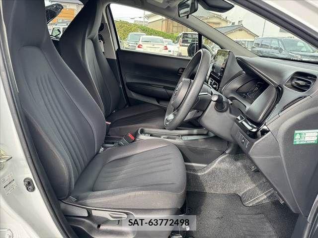 Toyota AQUA 2022-10 8878658-15