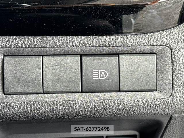 Toyota AQUA 2022-10 8878658-26