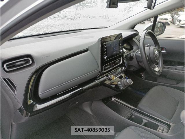 Toyota AQUA 2021-09 8878666-14