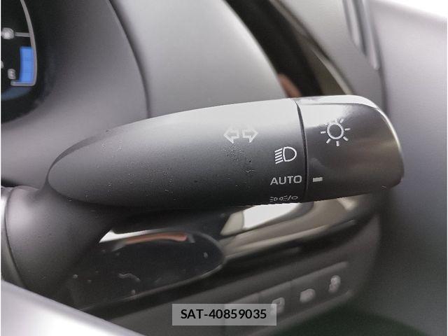Toyota AQUA 2021-09 8878666-22