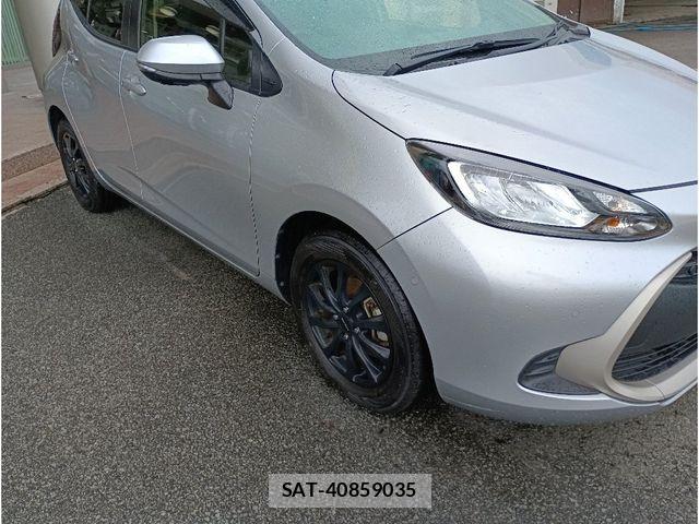 Toyota AQUA 2021-09 8878666-29