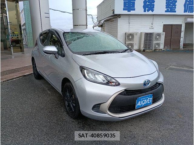 Toyota AQUA 2021-09 8878666-4