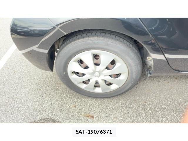 Toyota AQUA 2012-06 8878696-2