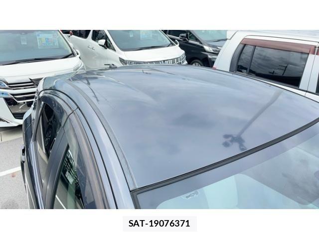 Toyota AQUA 2012-06 8878696-7