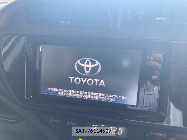 Toyota AQUA 2015-01 8878678-13