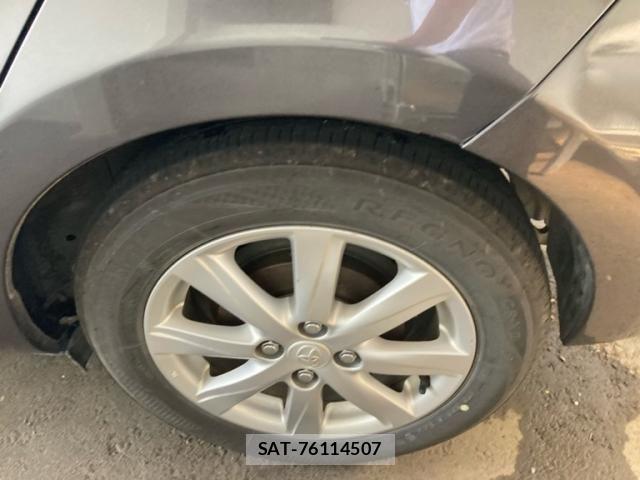 Toyota AQUA 2015-01 8878678-7