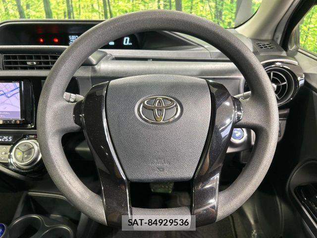 Toyota AQUA 2016-12 8878673-10