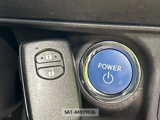 Toyota AQUA 2016-12 8878673-6